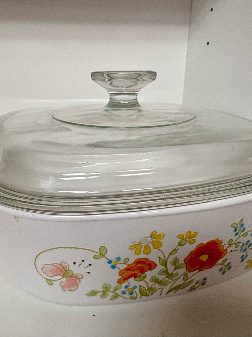 Corning Ware Wild Flower Rare Pattern from 1977-1984 2 Liter with Lid